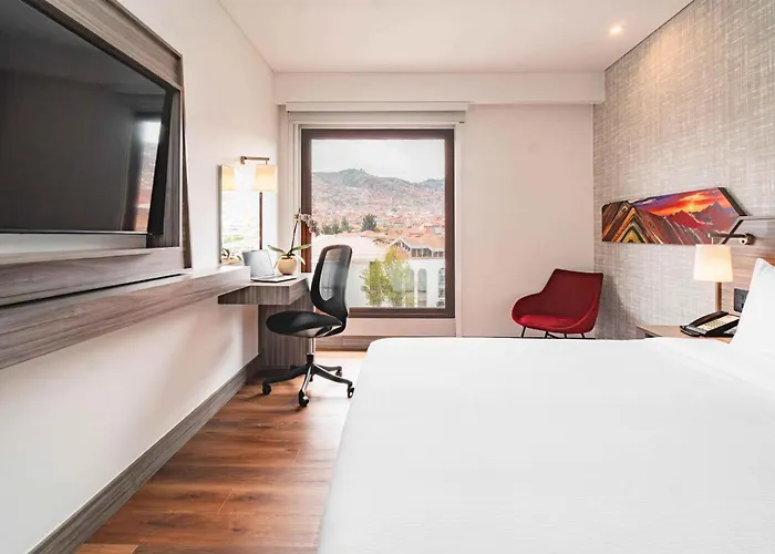 Hotel Hampton By Hilton 4*