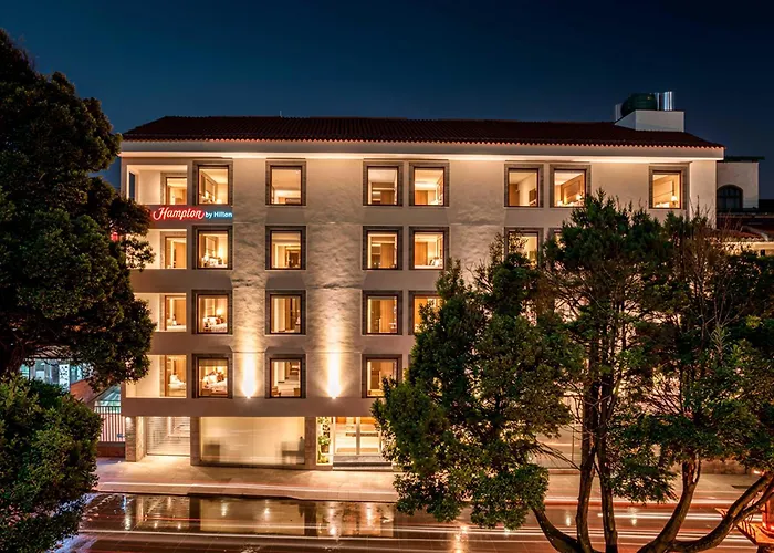 Hampton By Hilton 4*